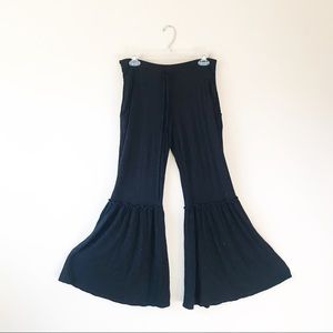 4/$25 🌈 Black Bell Bottom Stretchy Hippie Pants